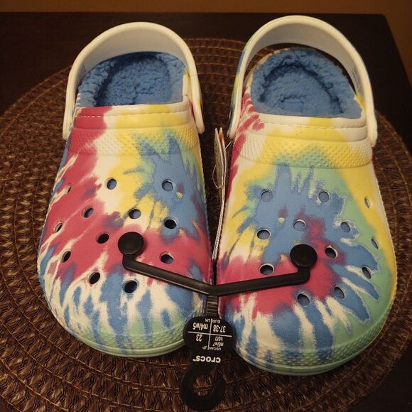 Crocs Unisex US M5/W7 Classic Lined Tie Dye Clog Powder Blue/Multi 206341 - Picture 2 of 7